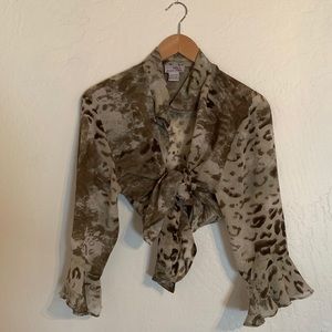 UNIQUE GRAMMY STYLE BUTTON UP